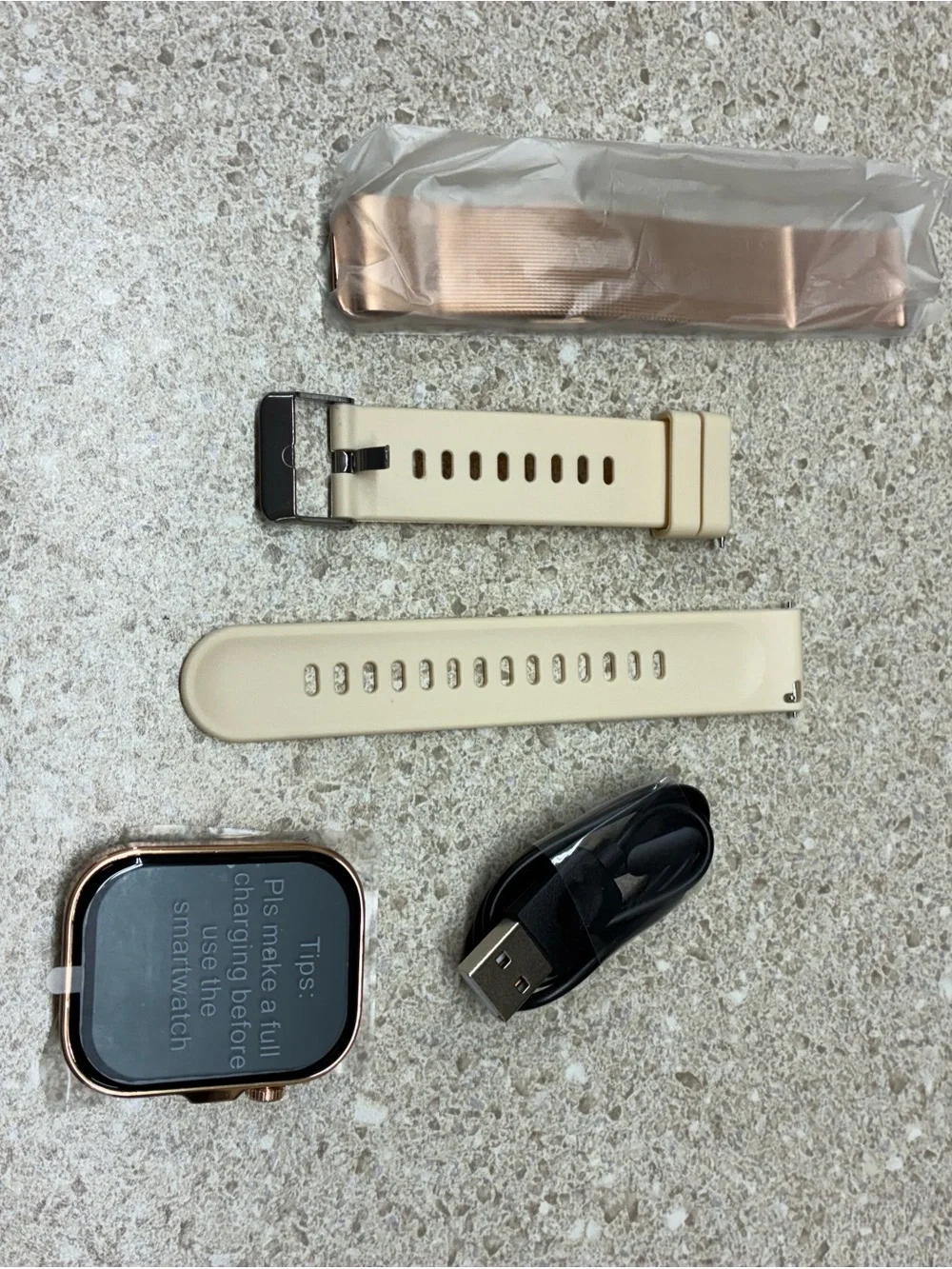 Gold Smart Watch with Touchscreen and Fitness Tracking